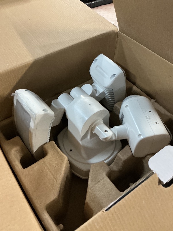 View 3 of ** missing mounting plate **
Feit Electric WiFi Floodlight Security Camera, 5000 Lumens, 1080p HD