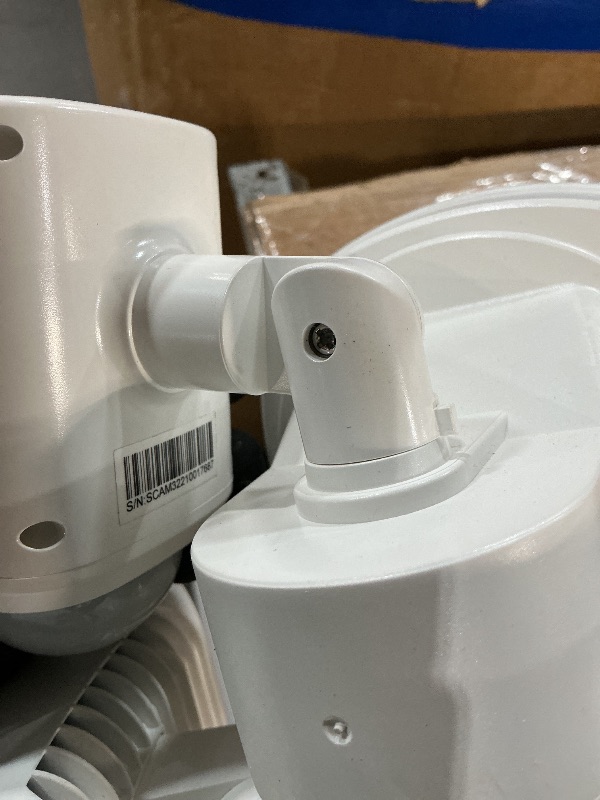 View 4 of ** missing mounting plate **
Feit Electric WiFi Floodlight Security Camera, 5000 Lumens, 1080p HD