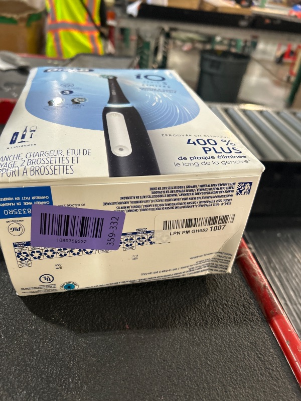 View 2 of ***FACTORY SEALED***
Oral-B iO Series 3 Limited Deep Clean Rechargeable Electric Toothbrush for Adults, Black, 3 Modes, Smart Pressure Sensor, Plaque Removal and Gum Care, 2 Replacement Brush Heads, Travel Case