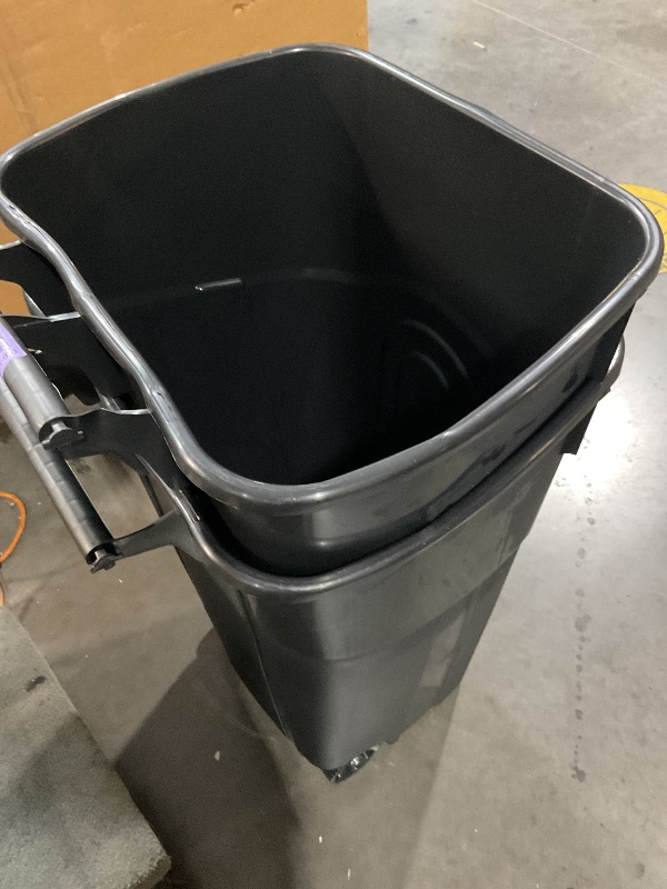 View 2 of ** PARTS ONLY MISSING LIDS**
United Solutions 32 Gallon Wheeled Trash Can with Lid - 2 Pack