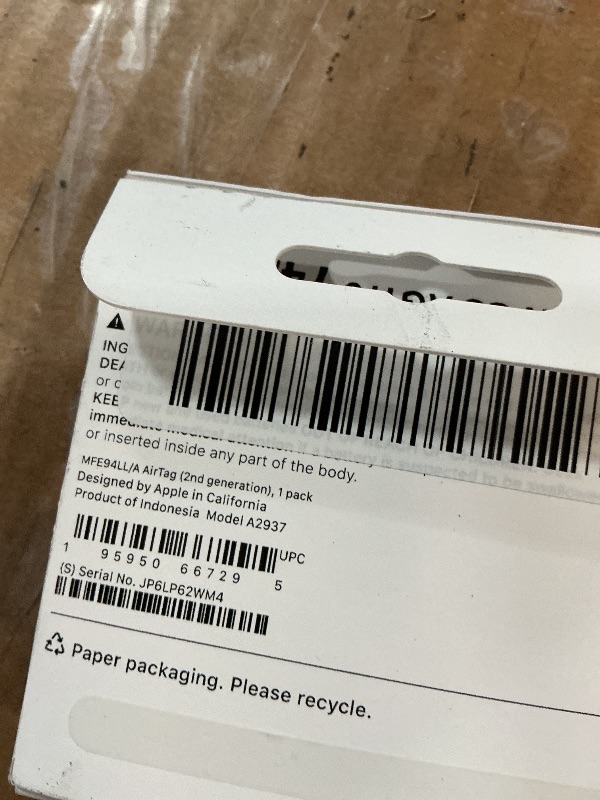 View 3 of *** LOCKED *** Apple AirTag (2nd Gen) Item Tracker