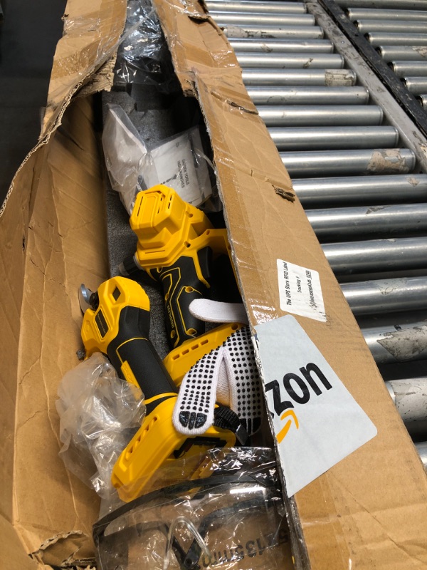View 2 of ** may or may not be missing items **
Tulukye 4-in-1 Cordless Pole Saw & Pruning Shears Combo