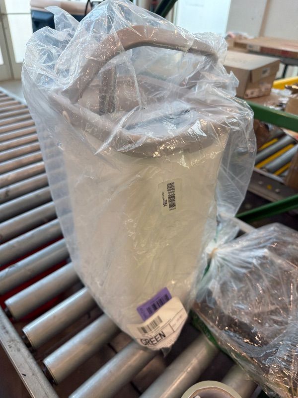 View 2 of BOSHENG Mop and Bucket Set with Wringer - White