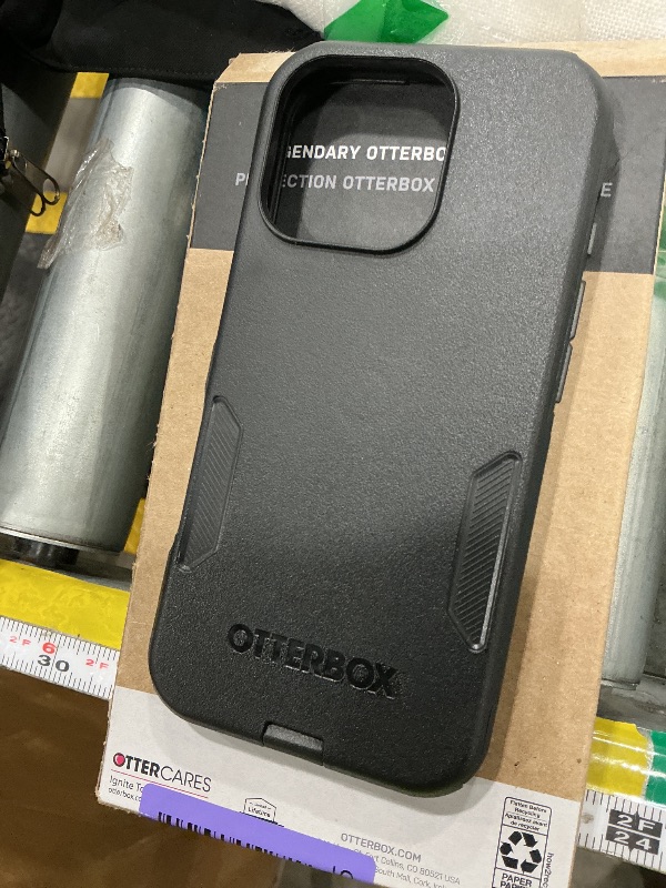 View 1 of 16 iPhone cases otter box