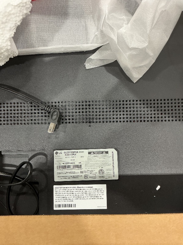 Photo 1 of FOR PARTS TV DOES NOT FUNCTION MAJOR DAMAGE ******LG 77-Inch OLED evo AI 4K C5 Series Smart TV (OLED77C5PUA, 2025)