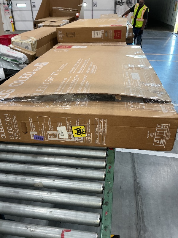 Photo 1 of LG 77-Inch OLED evo C6 4K Smart TV