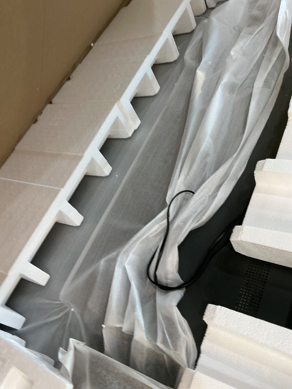 Photo 1 of LG 77-Inch OLED evo C6 4K Smart TV