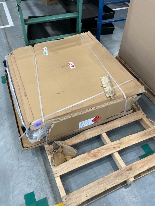 Photo 1 of StarTech.com 22U Server Rack Cabinet