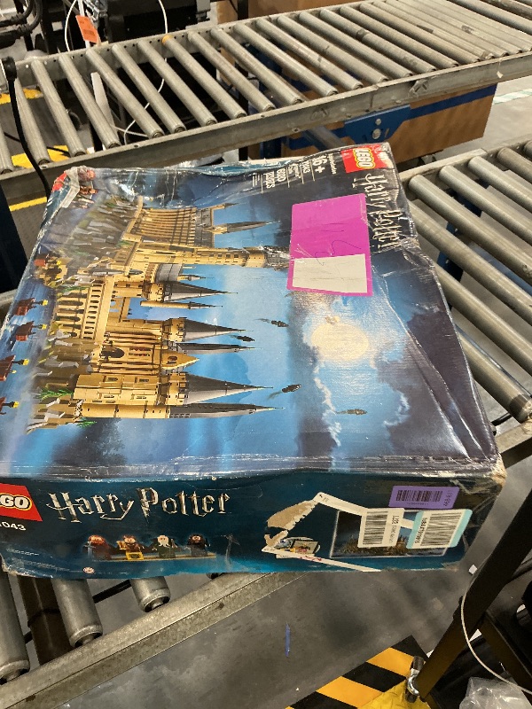 Photo 1 of LEGO Harry Potter Hogwarts Castle 71043 Building Set