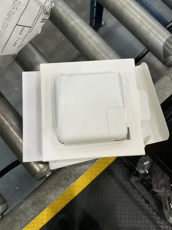 Photo 1 of Apple 70W USB-C Power Adapter - White