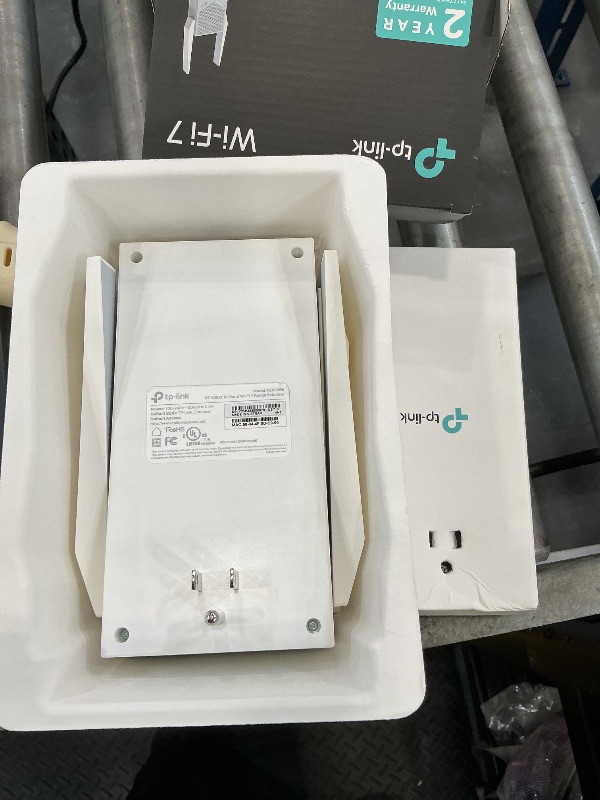 Photo 1 of TP-Link BE10000 Wi-Fi 7 Range Extender RE653BE