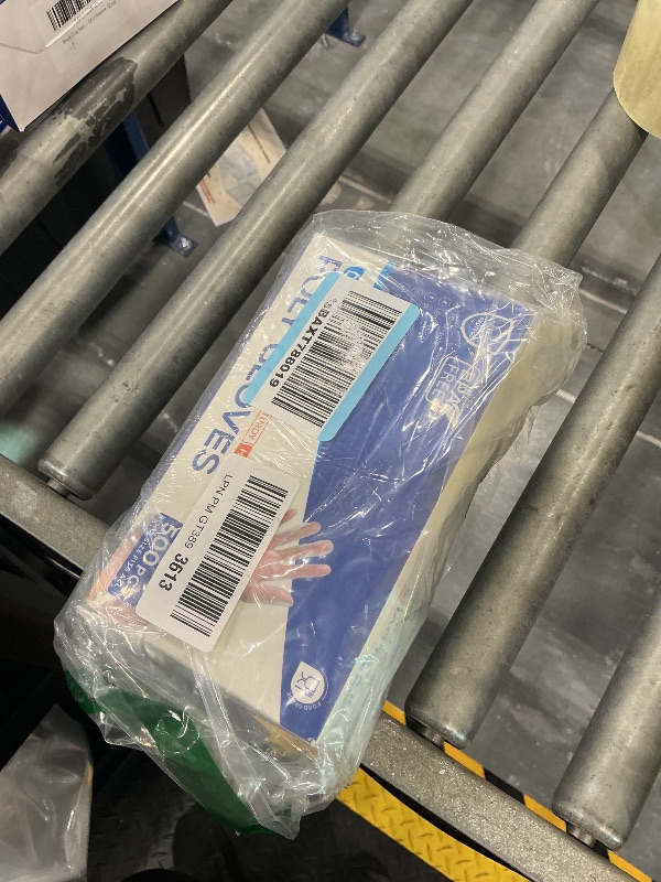 Photo 1 of Generic Disposable Food Service Gloves - 500 Pcs, One Size