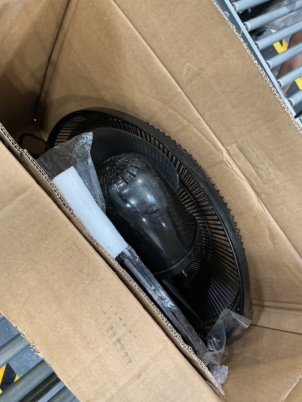 Photo 1 of Amazon Basics 16-Inch Pedestal Fan