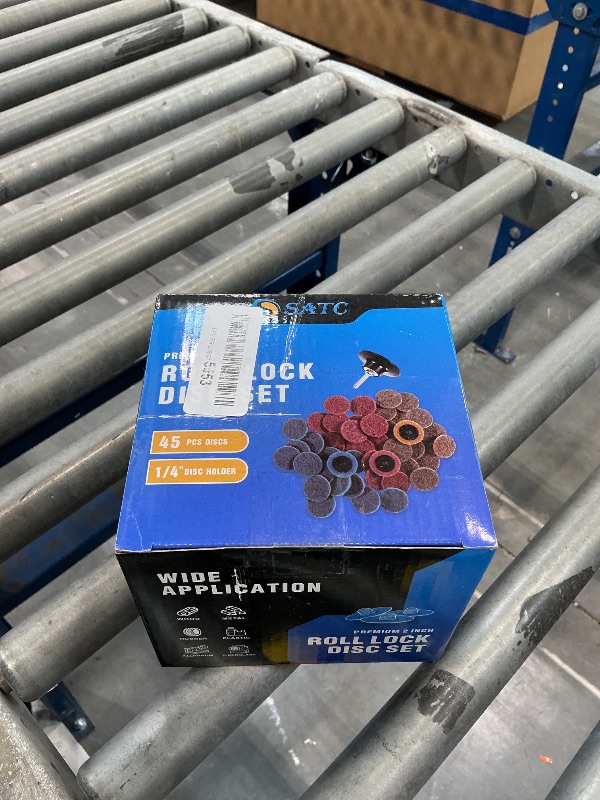 Photo 1 of S SATC 46PCS Sanding Discs 2 Inch Quick Change Discs 1pcs 1/4'' Holder Surface Conditioning Discs Fine Medium Coarse for Die Grinder Surface Strip Grind Polish Burr Finish Rust Paint Removal