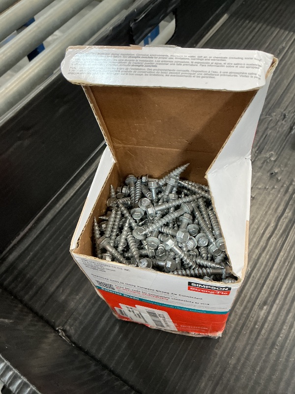 Photo 1 of Simpson Strong-Tie SD Connector Screws #10 x 1-1/2 Inch
