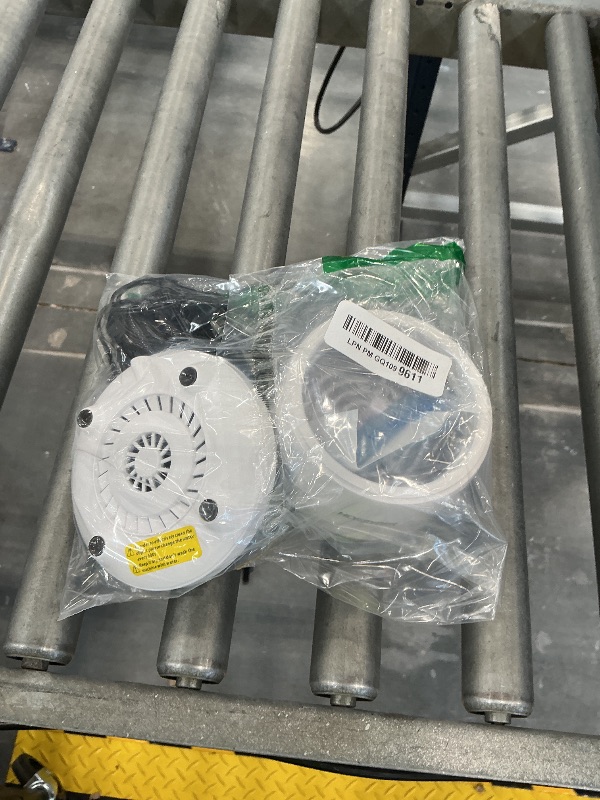 Photo 1 of Haneuul Ultrasonic Retainer Cleaner, White