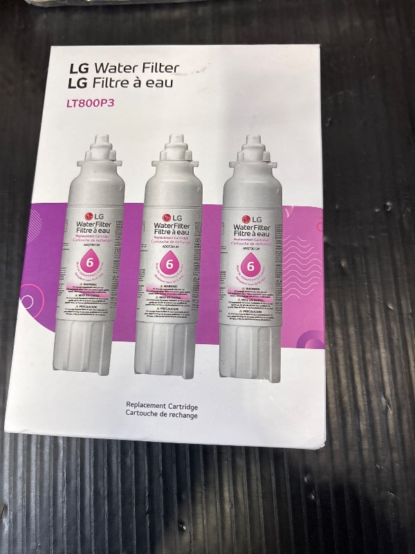 Photo 1 of LG LT800P3 Refrigerator Water Filter - 200 Gallon Capacity, White