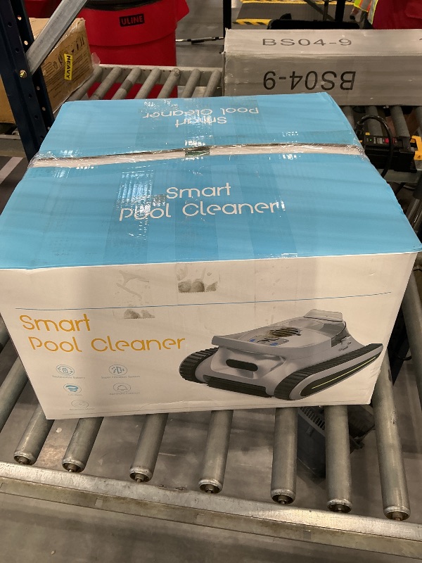 Photo 1 of Smart pool cleaner robot 