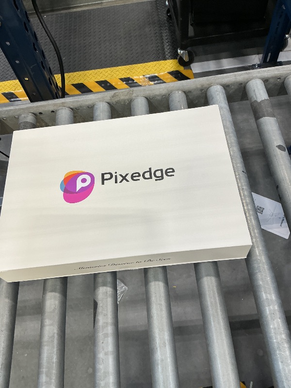 Photo 1 of Pixedge Frameo 10.1" WiFi Digital Picture Frame