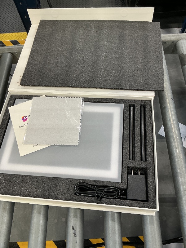 Photo 1 of Pixedge Frameo 10.1" WiFi Digital Picture Frame