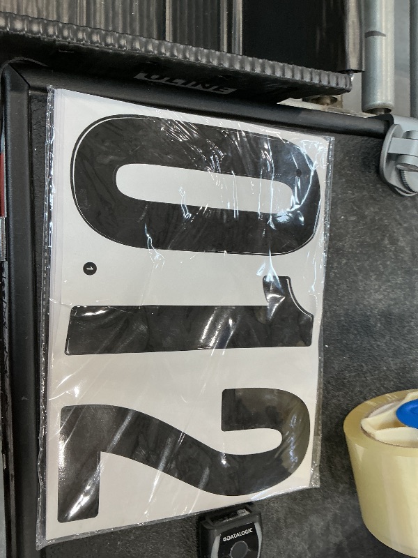 Photo 1 of BINLINHONGO 7 Inch Vinyl Mailbox Numbers