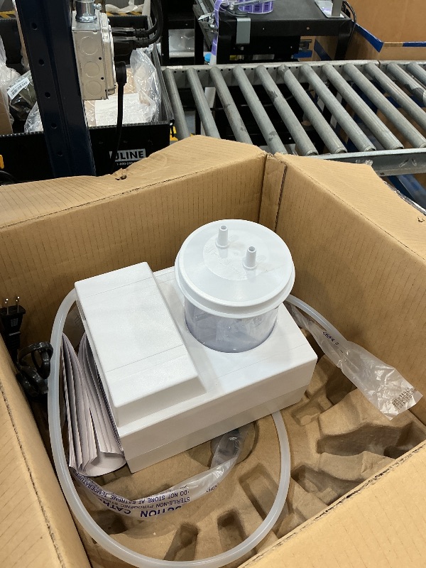 Photo 1 of 1000ml Portable Veterinary Suction Machine for Home Use 110V
