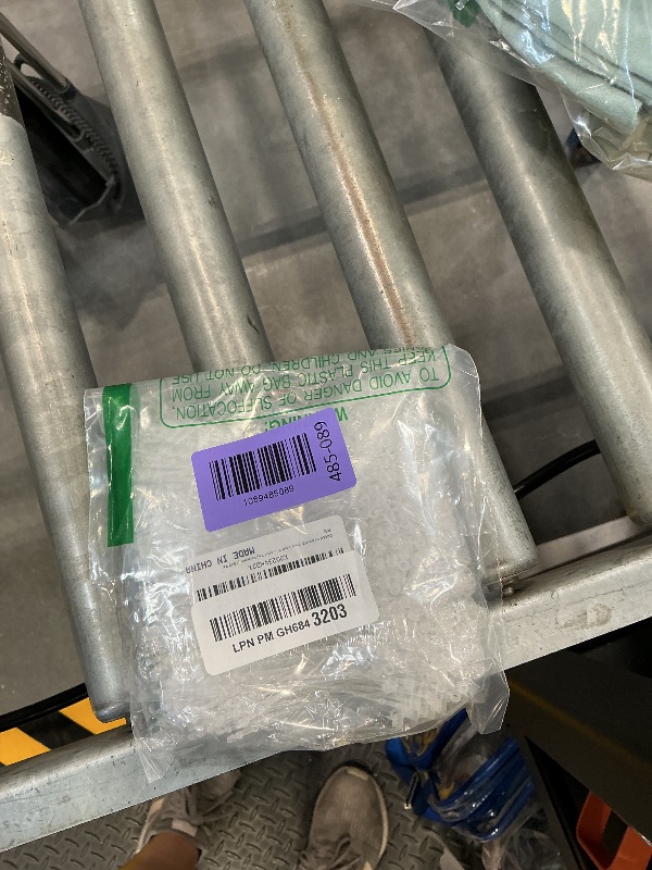 Photo 1 of GREEN FABWOOD 3" Plastic Tag Fastener (1000 Pc)