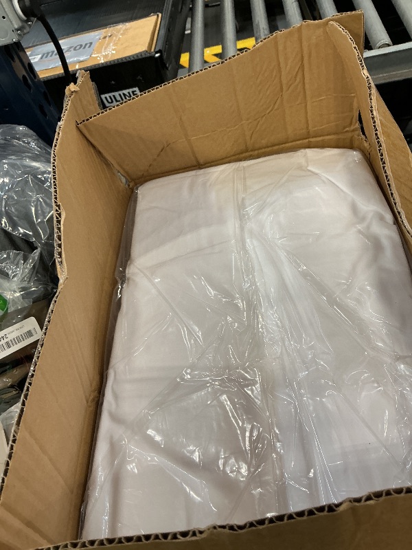 Photo 1 of MZKOCCR 10 Pack 120 Inch White Round Tablecloths