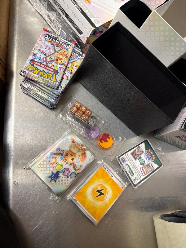 Photo 1 of Pokemon TCG: Scarlet & Violet—Prismatic Evolutions Elite Trainer Box