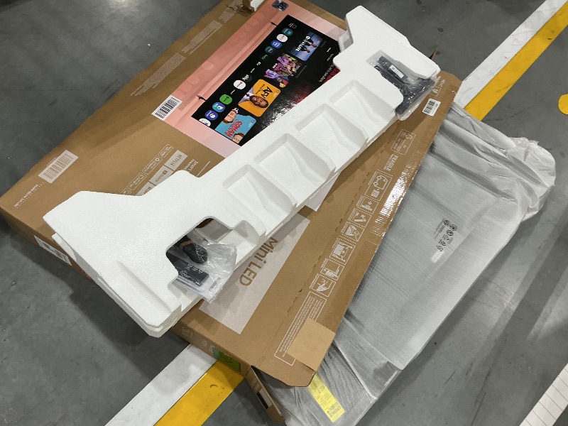Photo 1 of Samsung 50-Inch QLED 4K Smart TV
