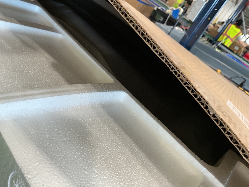Photo 1 of Samsung QMC LFD Display, QM55C 55", 28.5 mm Depth, Dynamic Crystal Color, Quantum Processor Lite 4K, SmartView+, Smart Calibration, LH55QMCEBGCXGO, 2025