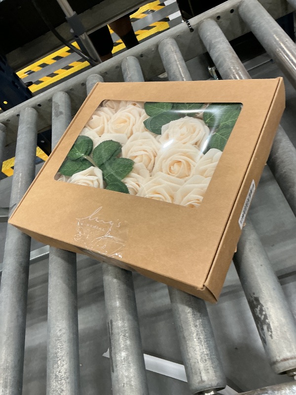 Photo 1 of Ling's moment Artificial Roses 25Pcs Cream Decor w/Stems