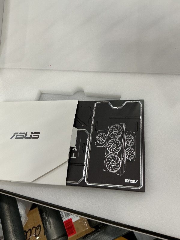 Photo 1 of ASUS Dual GeForce RTX 4070 White OC Edition Graphics Card