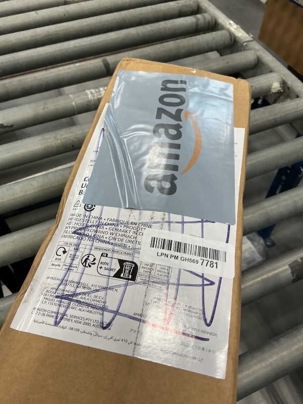 Photo 1 of Amazon Basics Twin XL Quilted Mattress Topper Pad