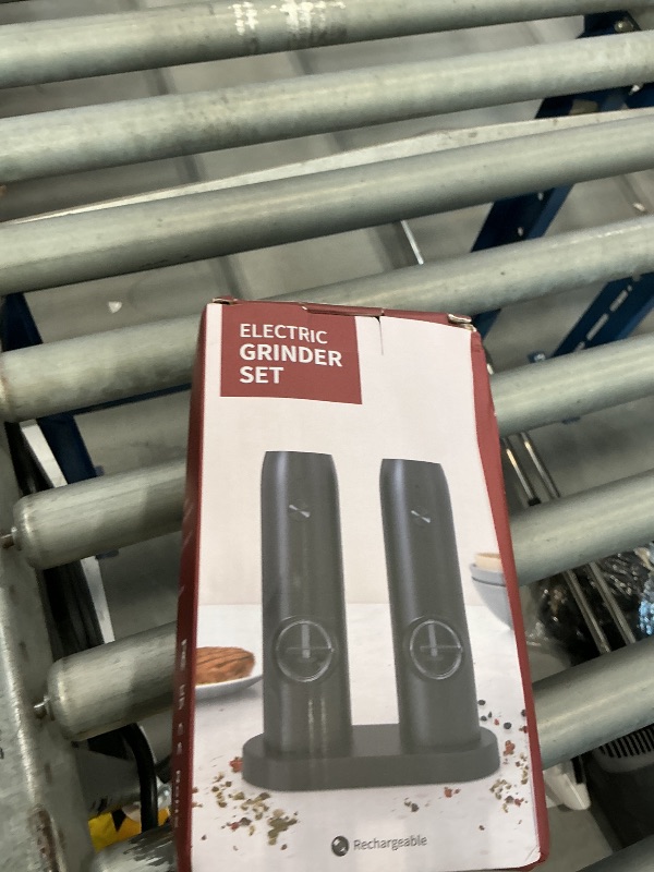 Photo 1 of Jeadiuwe Electric Salt and Pepper Grinder Set
