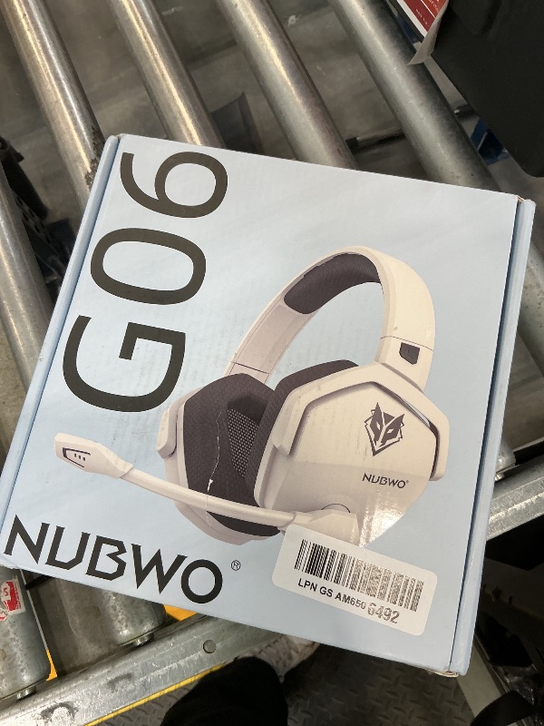 Photo 1 of NUBWO G06 Wireless Gaming Headset - White