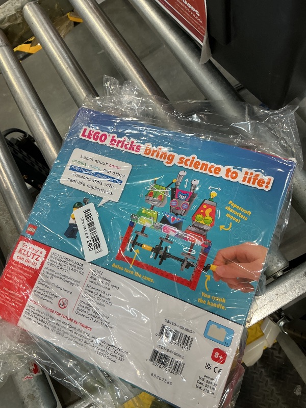 Photo 1 of Klutz Lego Gear Bots Science/STEM Activity Kit