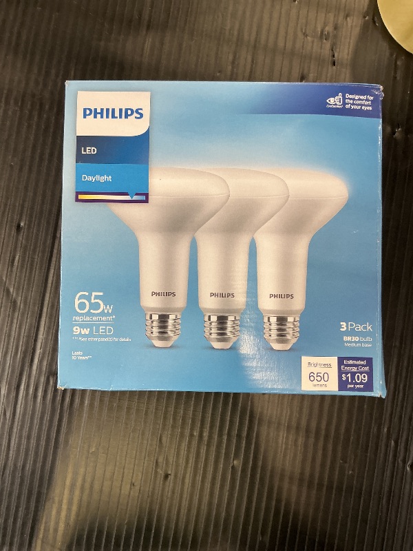 Photo 1 of PHILIPS LED BR30 3-Pack Daylight Light Bulbs