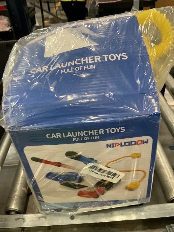 Photo 1 of NIPLOOOW 2-in-1 Toy Car & Rocket Launcher Set