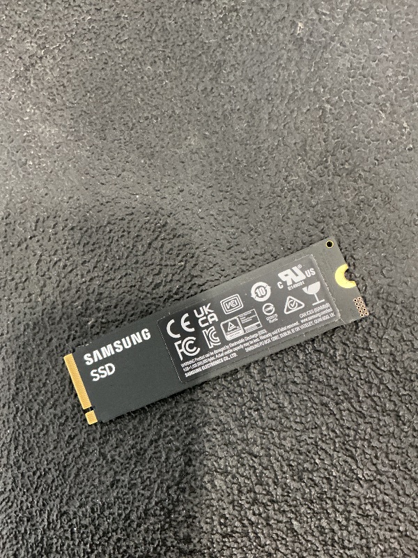 Photo 1 of Samsung SSD 9100 PRO 2TB M.2 NVMe PCIe 5.0 Internal SSD