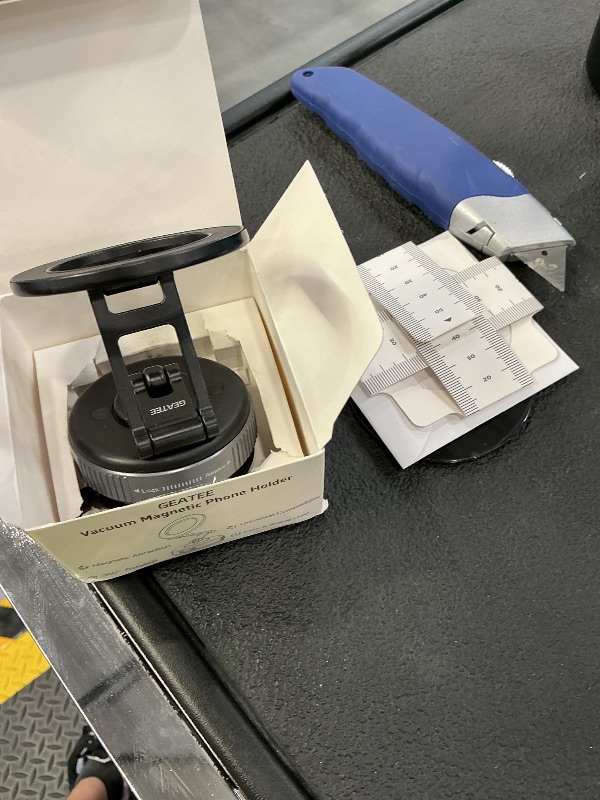 Photo 1 of Magnetic phone holder