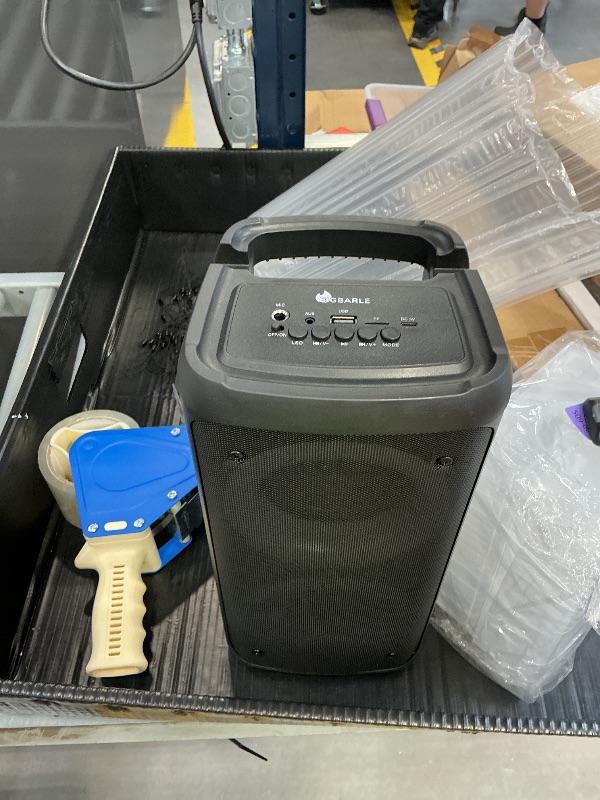 Photo 1 of Speaker no cable