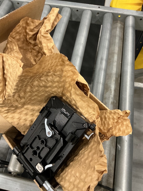 Photo 1 of SMALLRIG V Mount Battery Plate Kit with Arca Quick Release