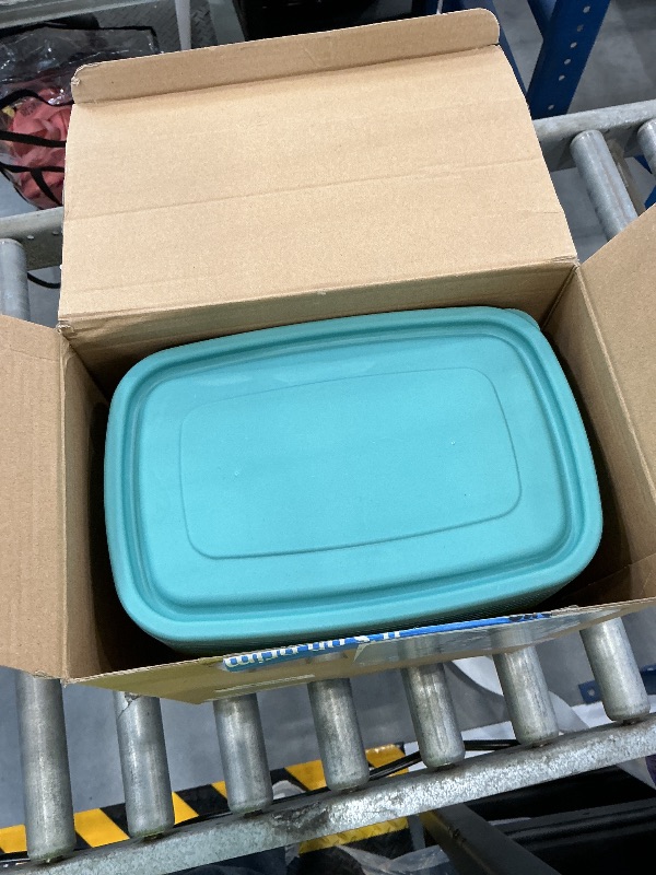 Photo 1 of Qinyoung 18 Pcs Plastic Food Storage Containers with Lids, 33 oz