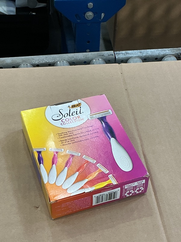 Photo 1 of BIC Soleil 3 Colors Women's Disposable Razors, 14-Pack