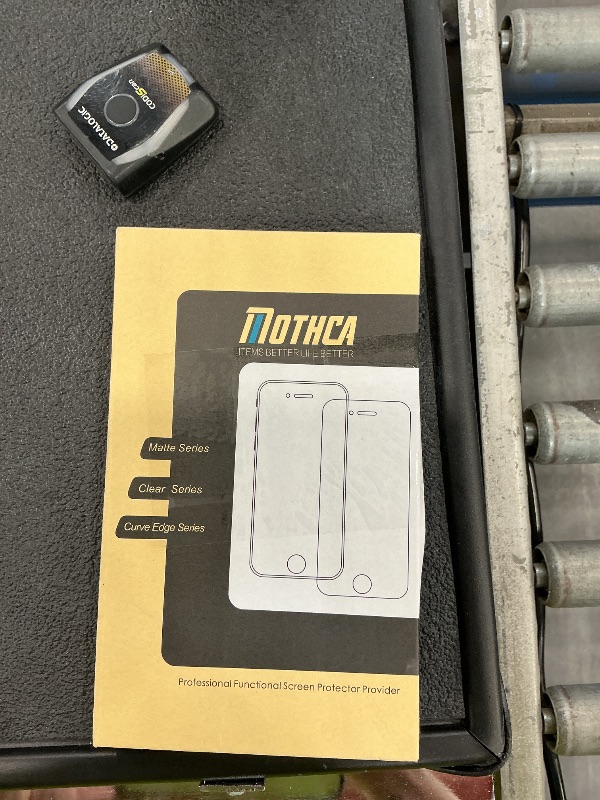 Photo 1 of Mothca Matte Glass Screen Protector for iPhone 17 Pro