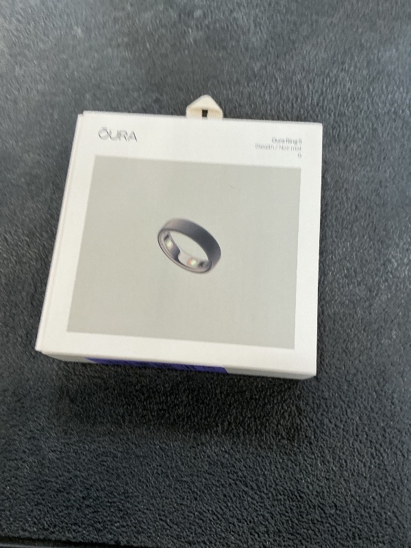Photo 1 of OURA Ring 5 Smart Ring - Stealth - Size 9