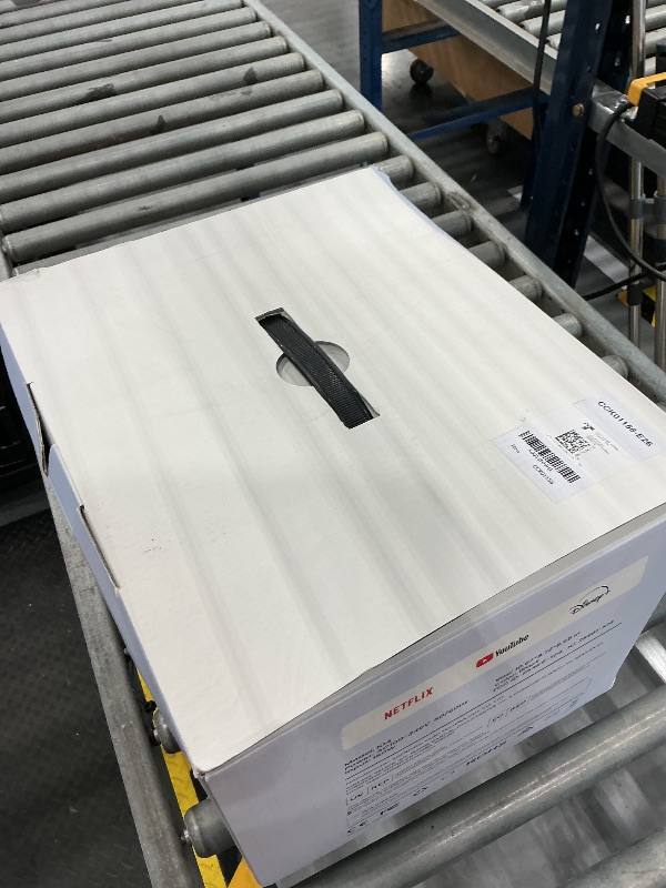 Photo 1 of WiMiUS K14 1080P Smart Projector