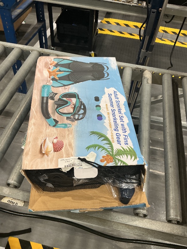 Photo 1 of Ubekezele Snorkeling Gear Set