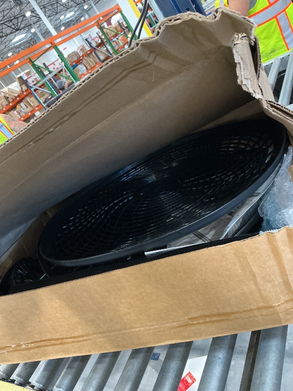 Photo 1 of Lasko Cyclone 18" Pedestal Fan - Black